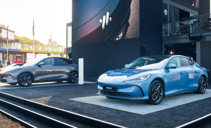 MG Memperkenalkan Mobil Listrik Terbaru di Goodwood Festival of Speed