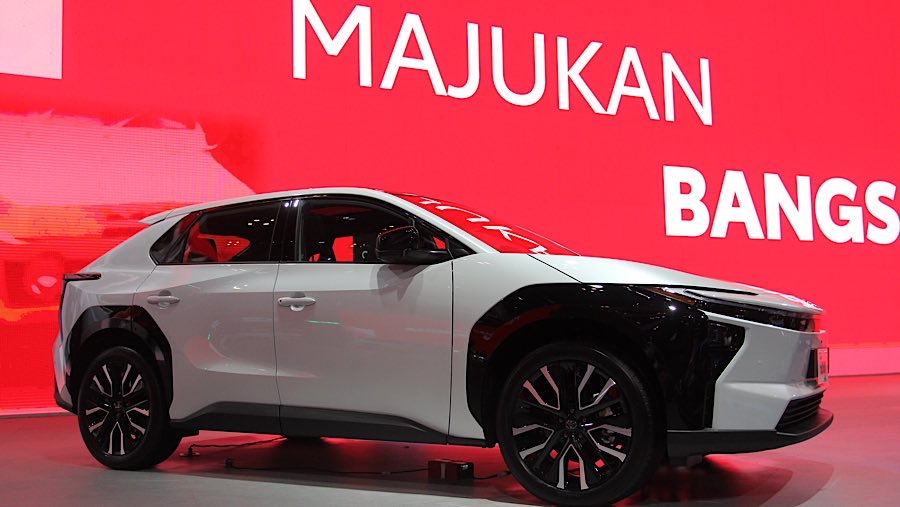 Bob Azam: bZ4X Jadi Mobil Listrik Pertama yang Diproduksi Lokal di Indonesia
